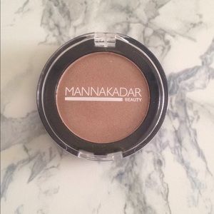 Mannakadar Beauty 3-1 Shadow